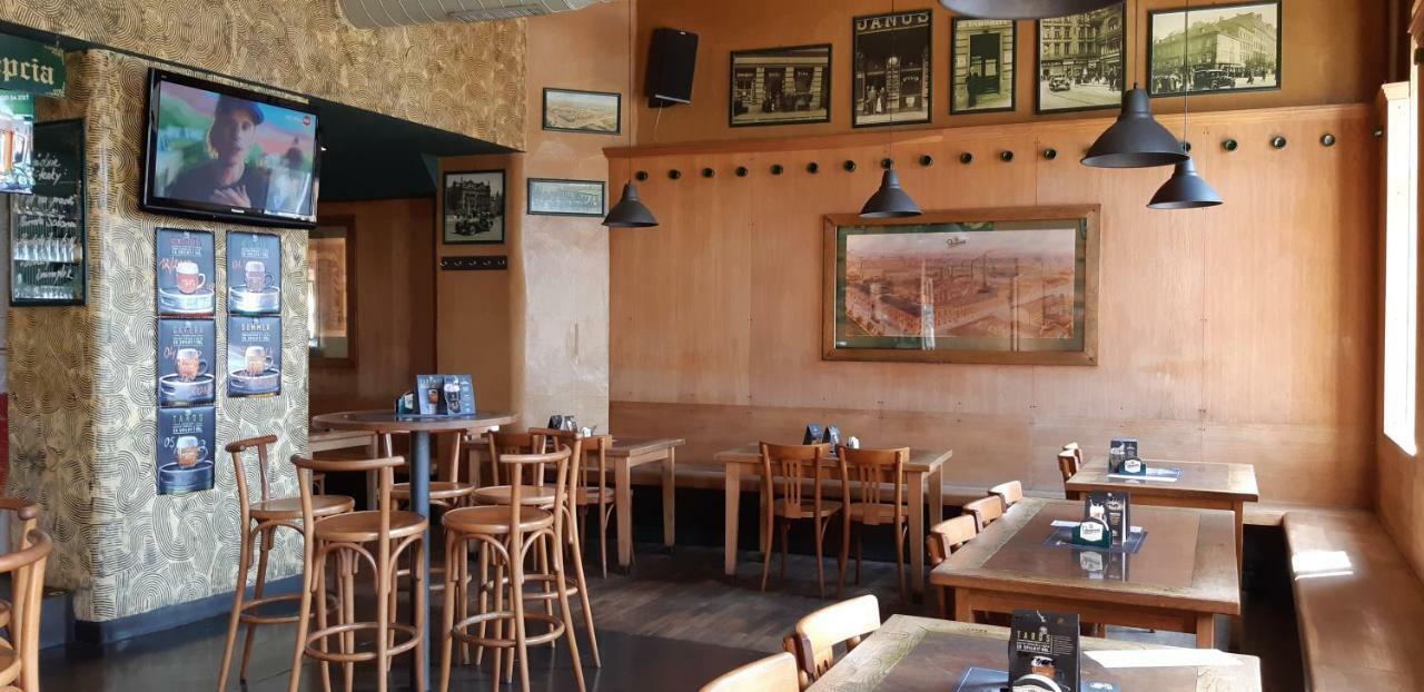 Victoria - Penzion & Restaurant Zvolen Exterior foto
